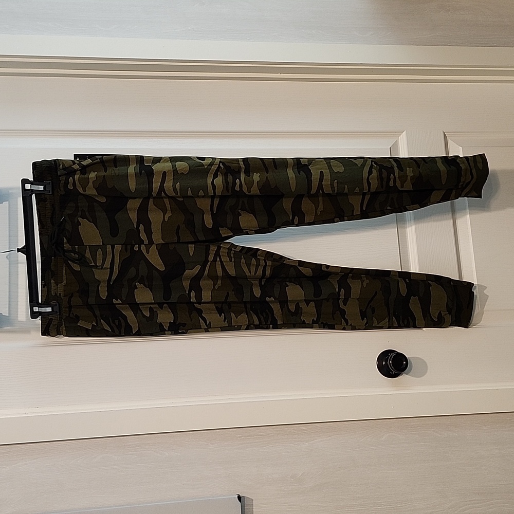 Leggings Depot Camo Soft Buttery Leggings/Lounge Pants L Large NWT